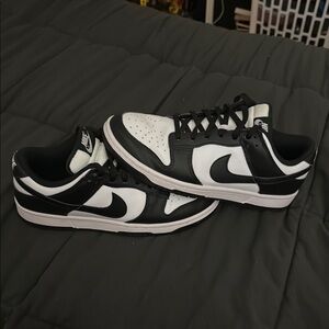 Nike Women’s Dunk Low Sneakers- Size 8.5